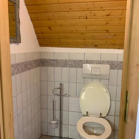 Glashuettenhaus דירה