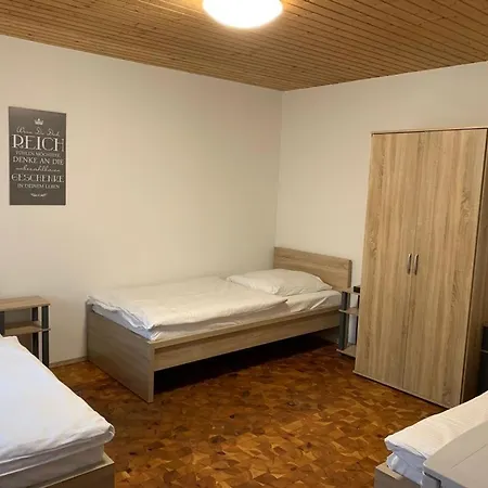 Glashuettenhaus דירה Uhingen